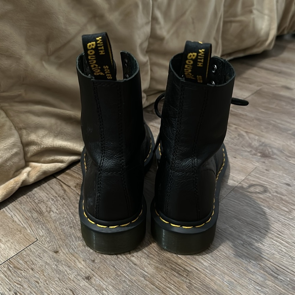 Doc Martens Pascal Boot Womens Size 6 - image 3